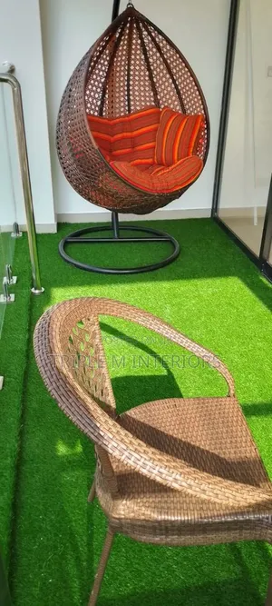 Achieve a Realistic Look With Multi-Tone Balcony Artificial Grass