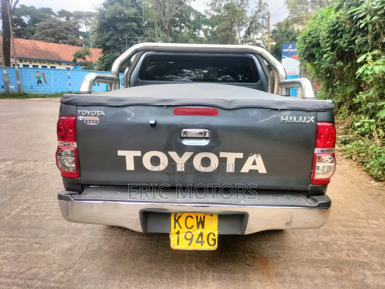 Toyota Hilux 2012 Gray