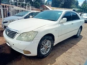 Toyota Crown 2006 White
