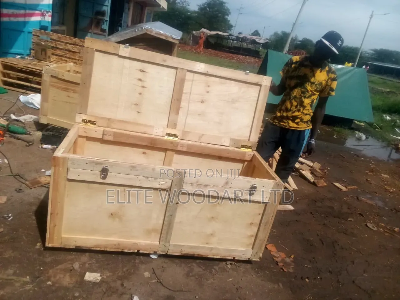 Goods Shipping Box/Crate