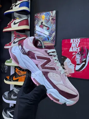 New Balance 2000r Fushia. Pink