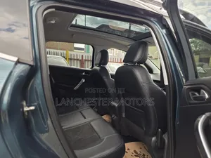 Peugeot 2008 2019 Blue