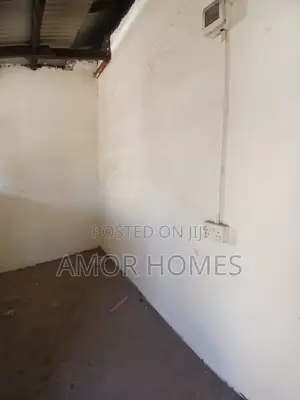 Shop to Let