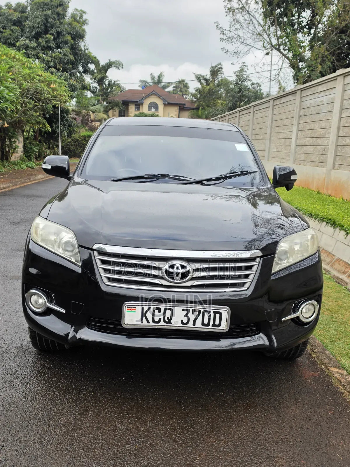 Toyota Vanguard 2011 Black