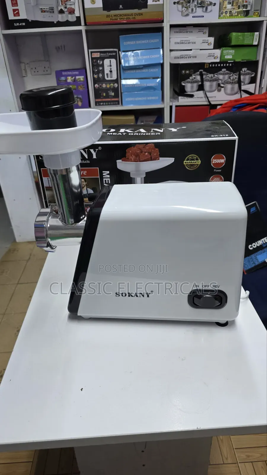 Electric Meat Mincer/Grinder at Ksh3799.