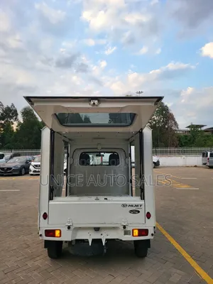 Daihatsu HIJET 2019 White
