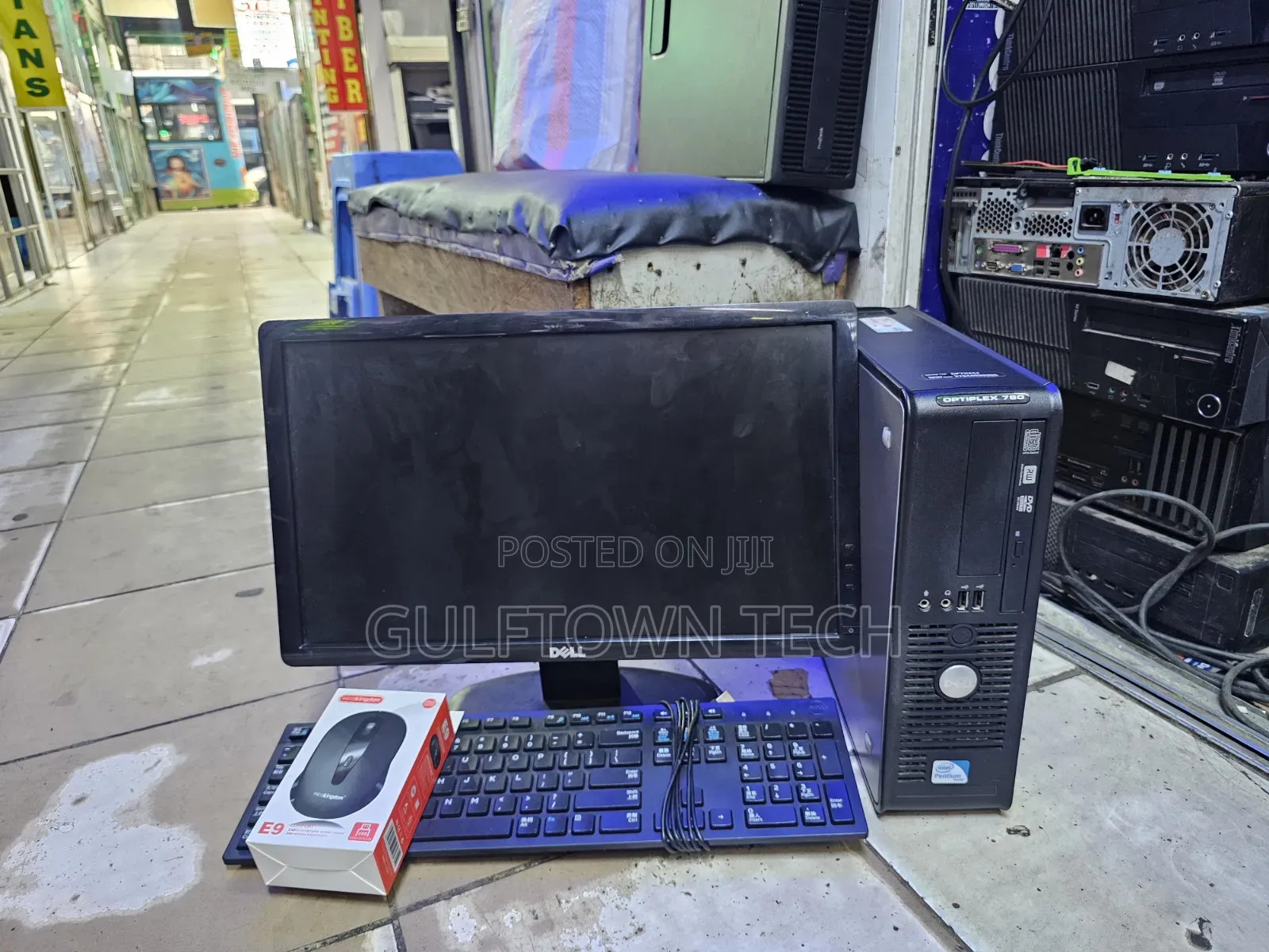 Desktop Computer Dell OptiPlex 780 4GB Intel Core 2 Duo HDD 160GB