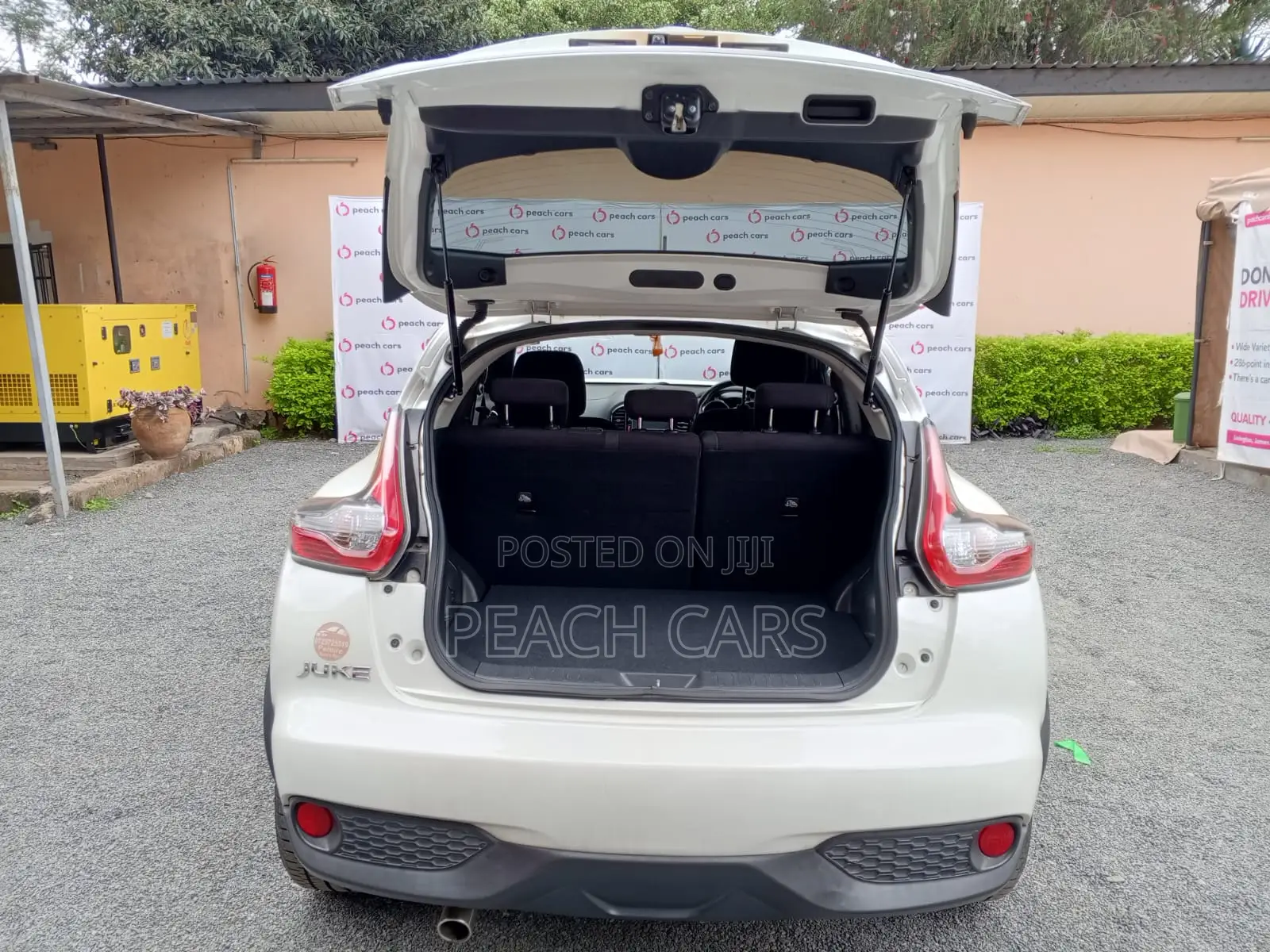 Nissan Juke 2017 White