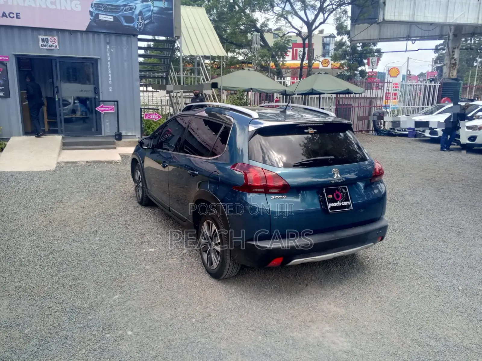 Peugeot 2008 2018 Green