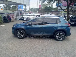 Peugeot 2008 2018 Green
