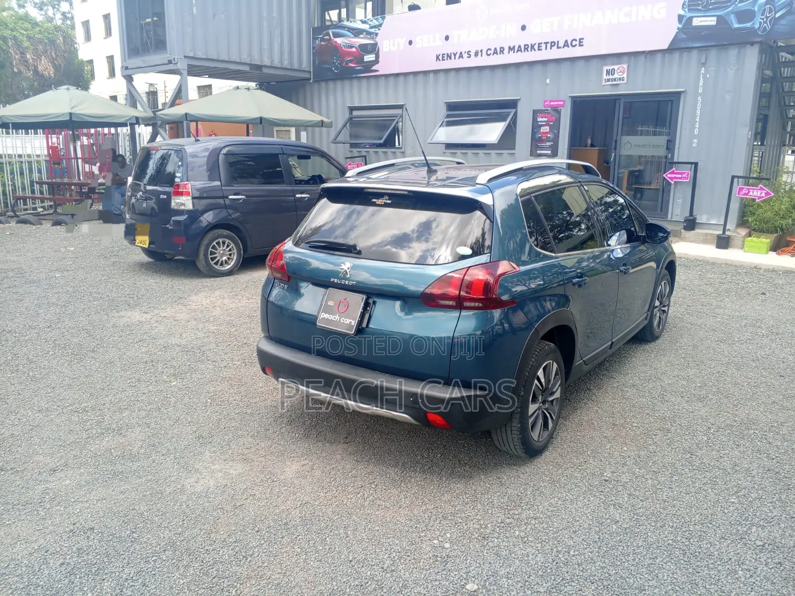 Peugeot 2008 2018 Green