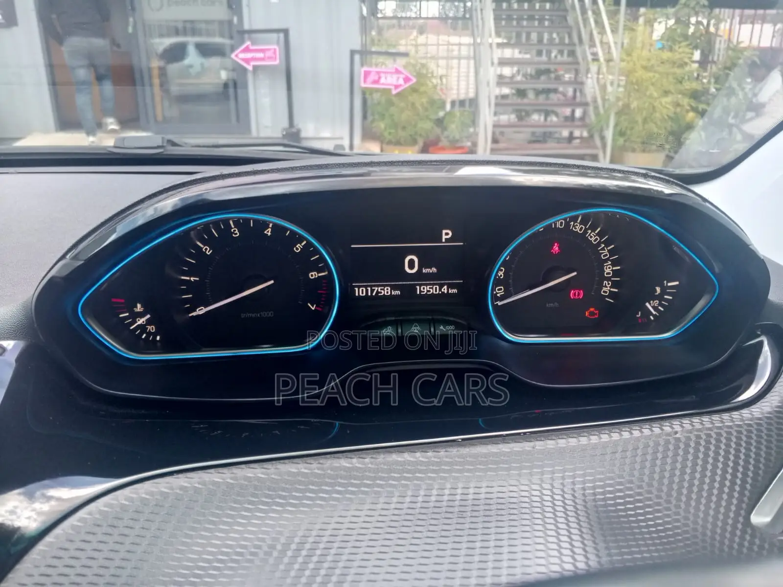 Peugeot 2008 2018 Green