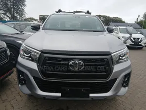 Toyota Hilux 2020 Silver