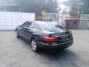 Mercedes-Benz E350 2012 Black