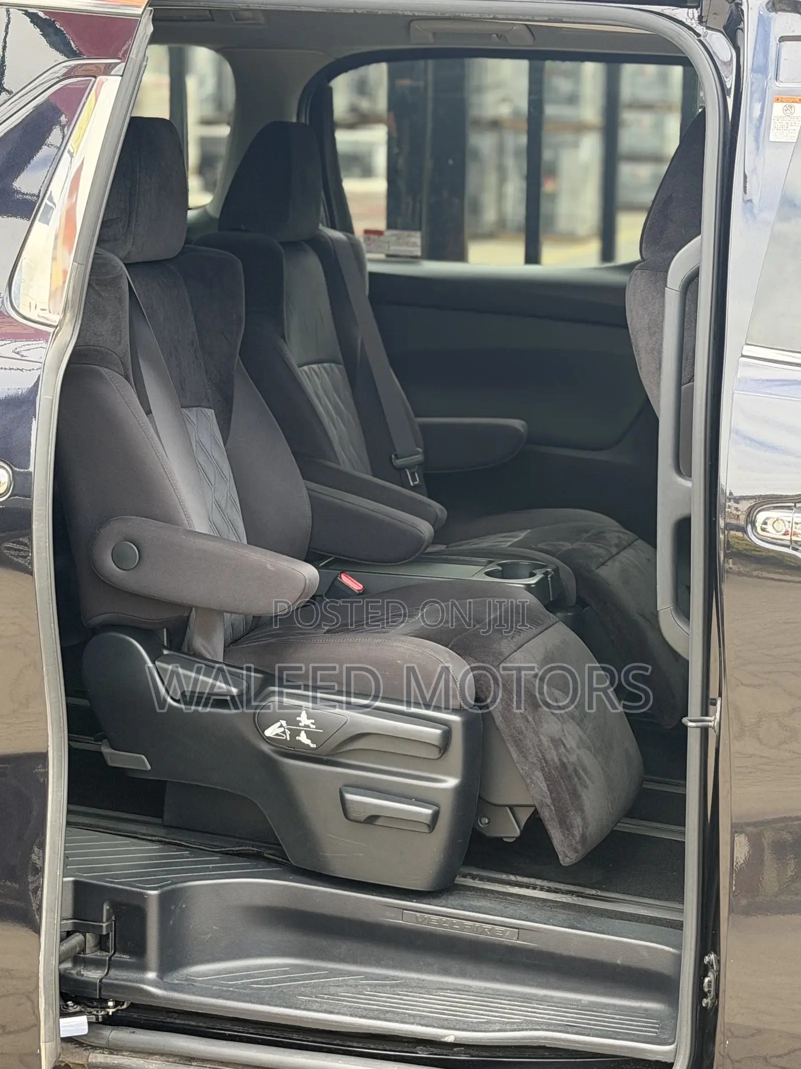 Toyota Vellfire 2019 Black