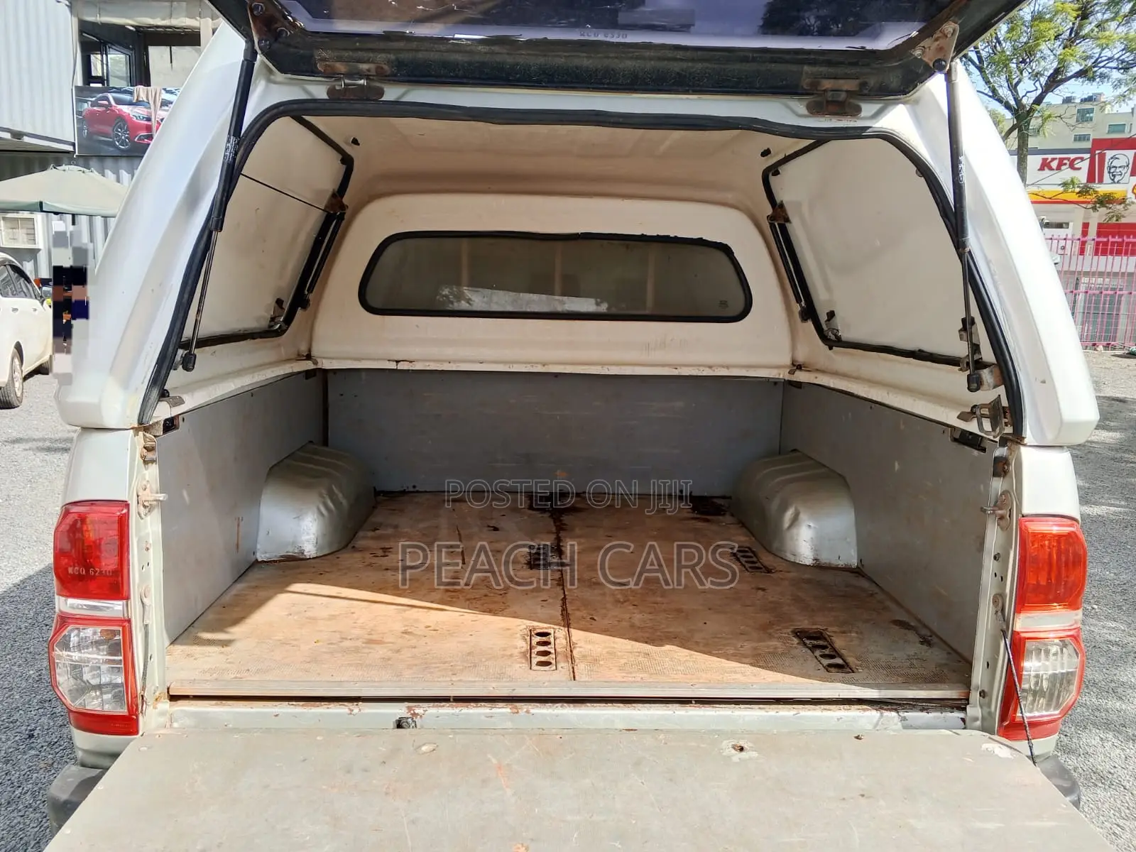 Toyota Hilux 2013 Silver