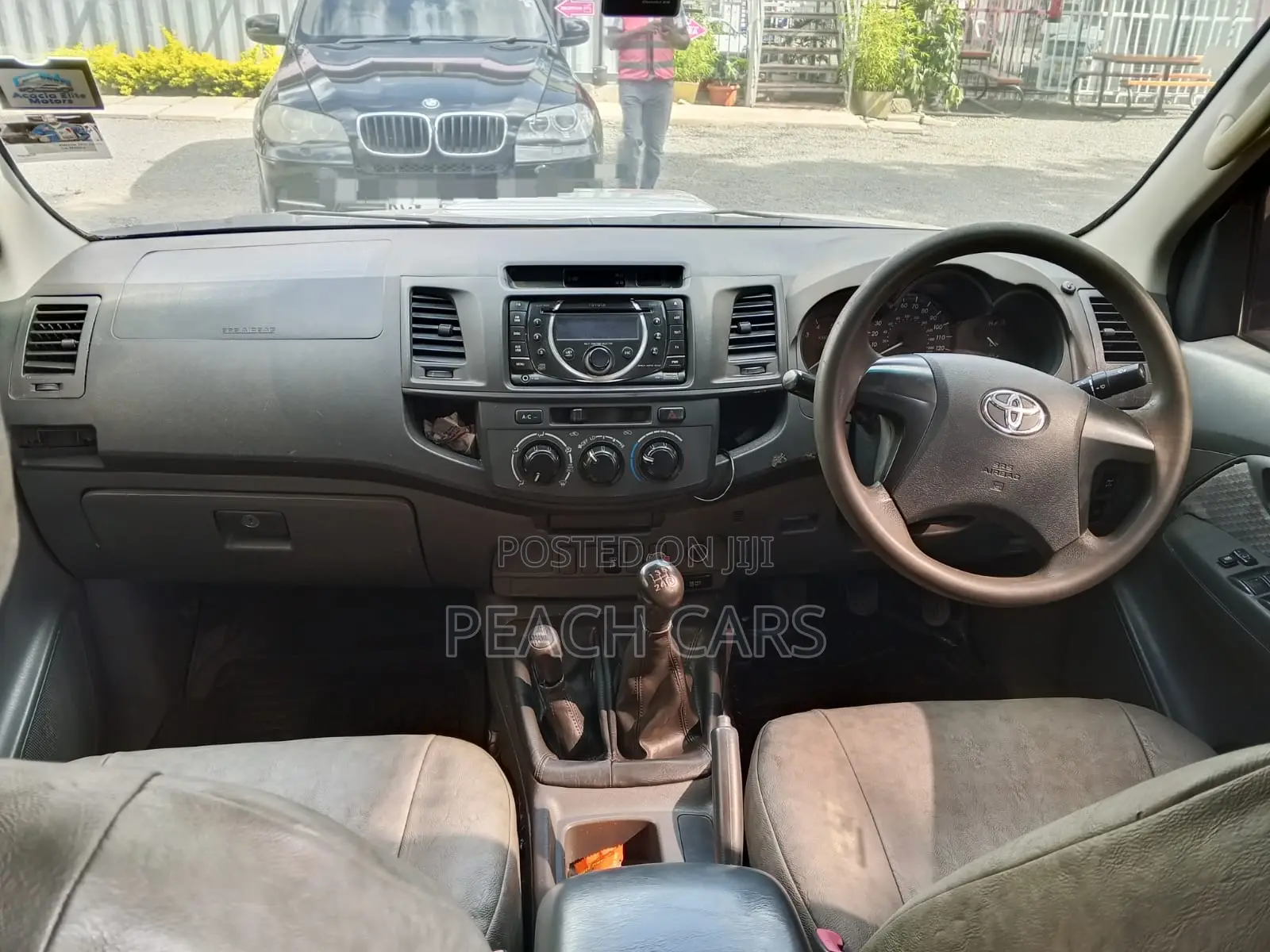 Toyota Hilux 2013 Silver