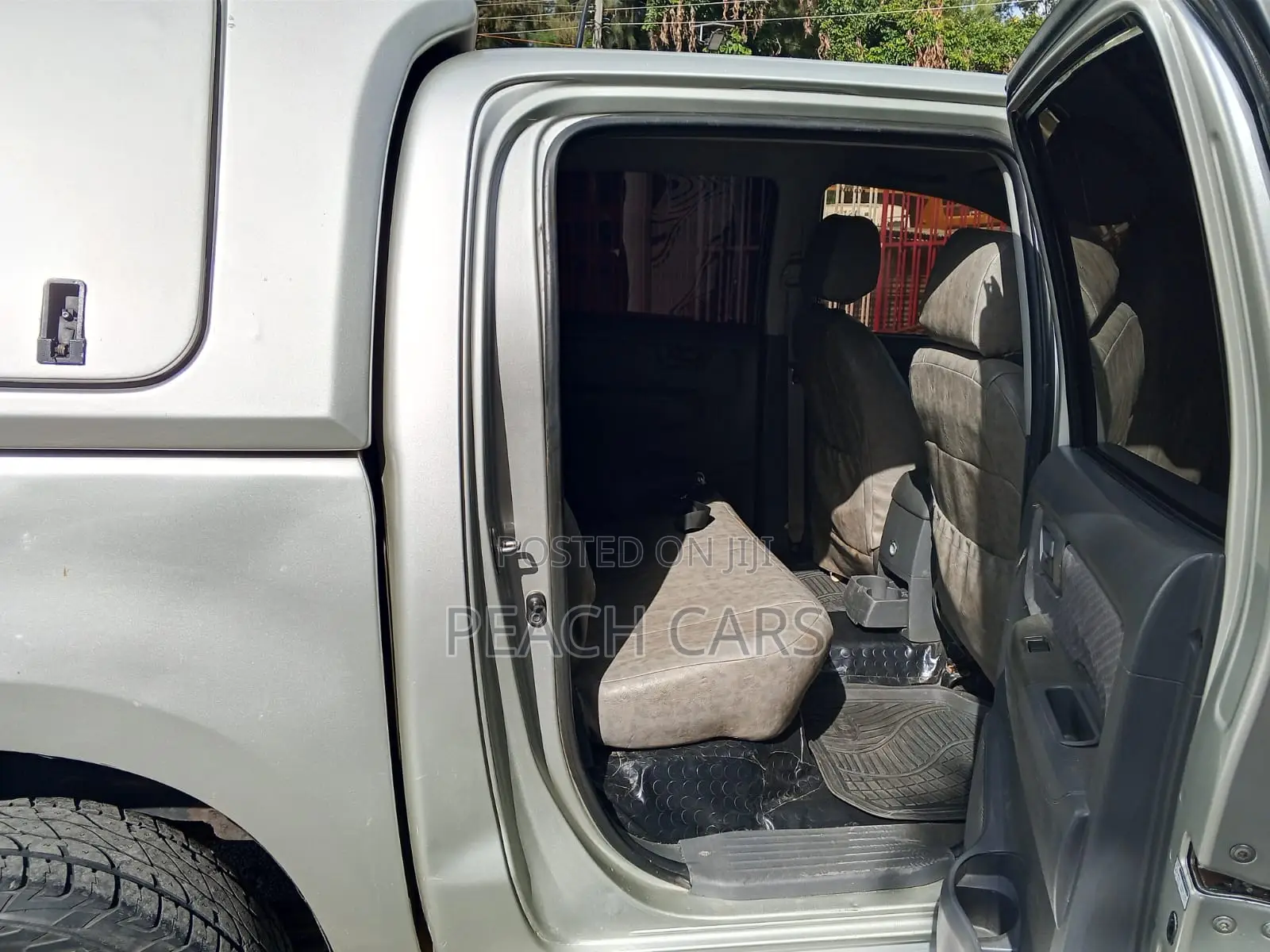 Toyota Hilux 2013 Silver