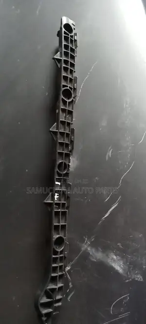 Rear Bumper Slide Toyota Fielder 141