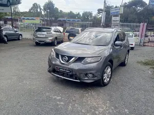 Nissan X-Trail 2015 Gray