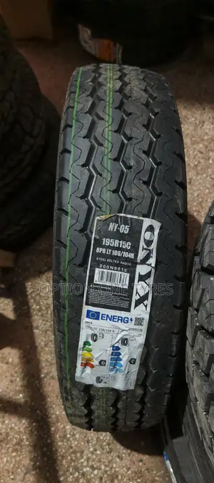 195r15c Onyx Tyre for Sale