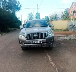 Toyota Land Cruiser Prado 2018 Gold