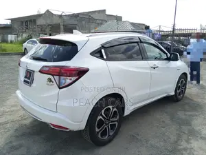 Honda Vezel 2017 White