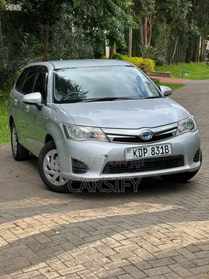 Toyota Corolla Fielder 2015 Silver