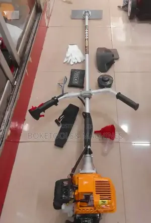 Dera 4 Stroke Brush Cutter