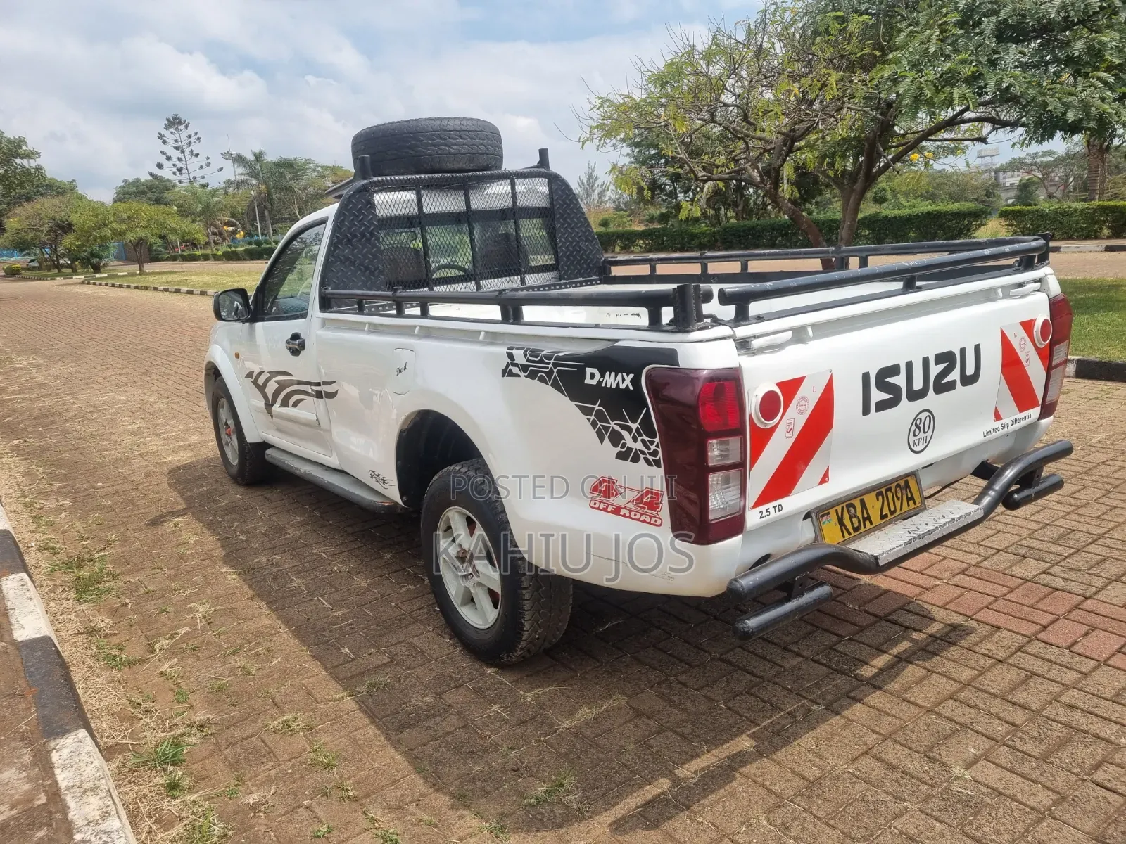 Isuzu D-MAX 2005 Off white