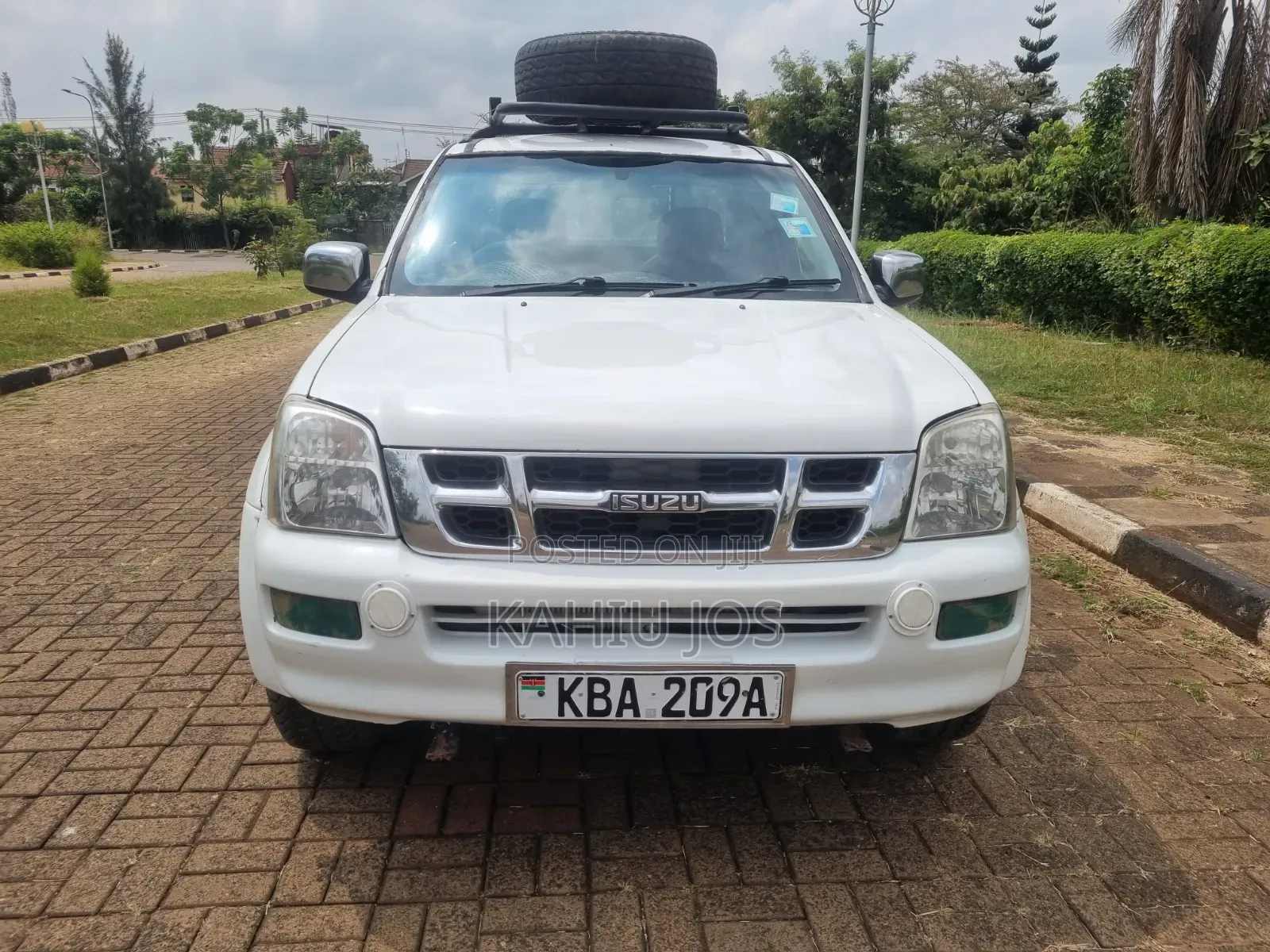 Isuzu D-MAX 2005 Off white