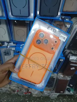 iPhone 17 Pro, Orange Liquid Silicone Phone Case