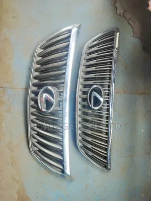Front Grille Lexus 2012