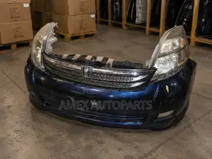 Nose Cut Toyota Isis Anm15 2005