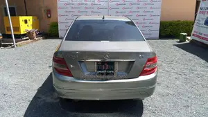 Mercedes-Benz C200 2010 Gray