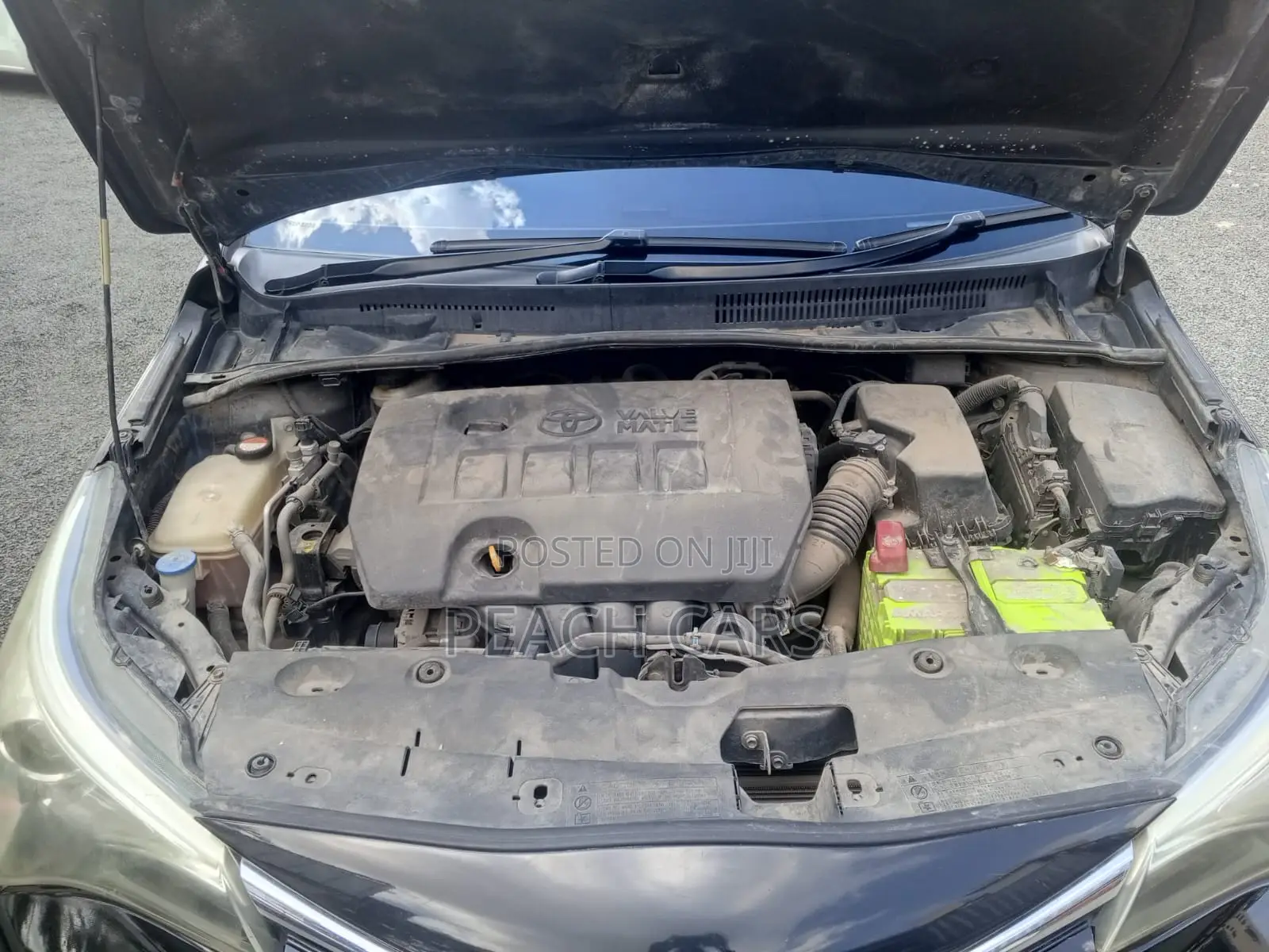 Toyota Avensis 2016 Black