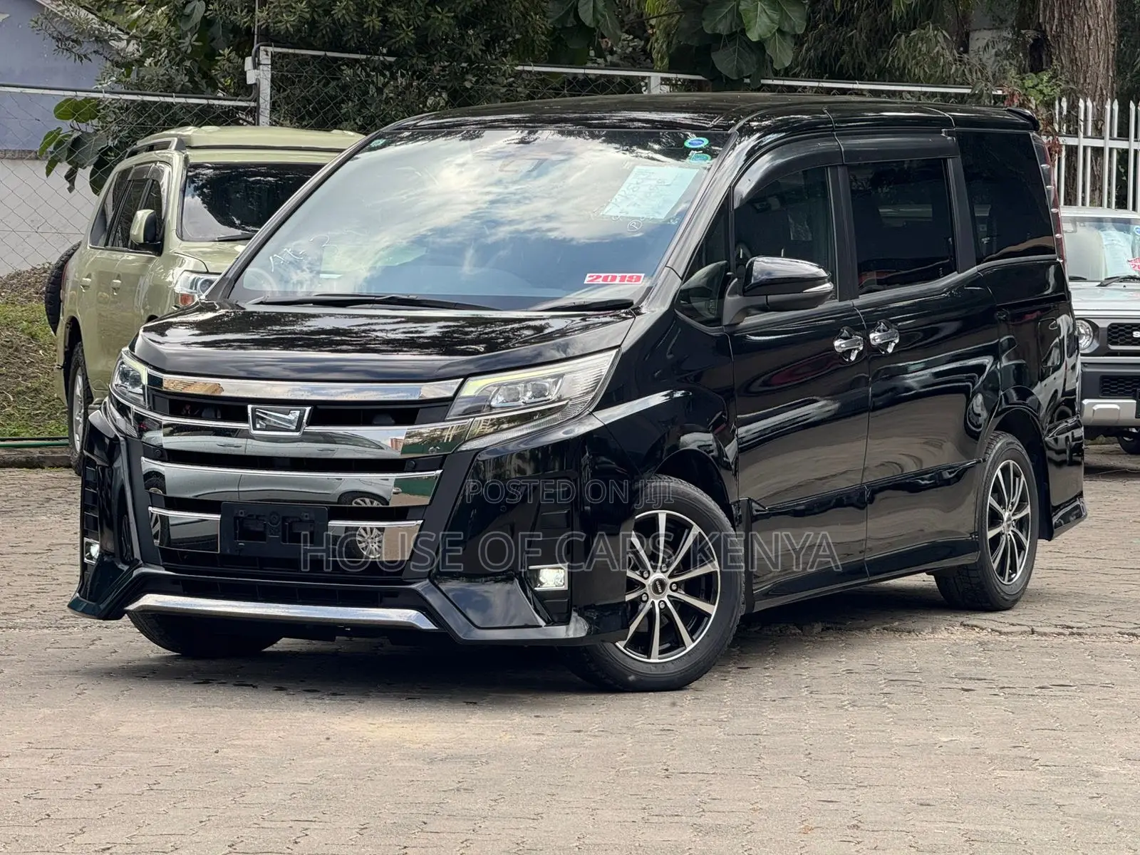 Toyota Noah 2019 Black