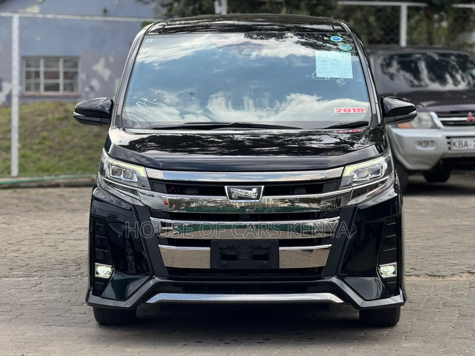 Toyota Noah 2019 Black