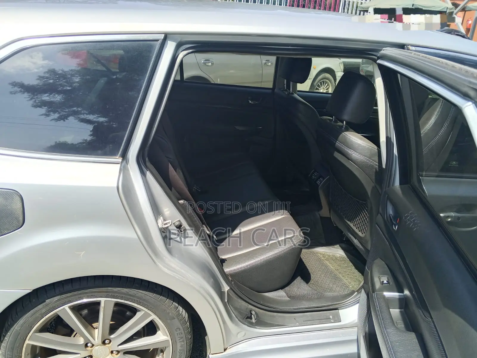 Subaru Legacy 2014 Silver
