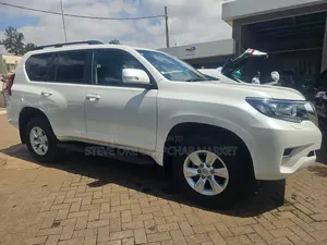 Toyota Land Cruiser Prado 2.8 2021 White
