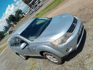 Mitsubishi Outlander 2012 Silver