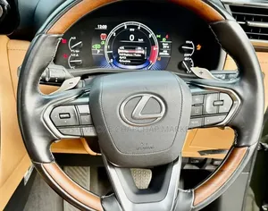 Lexus LX 2022 Green