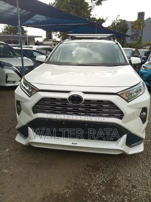 Toyota RAV4 2018 White
