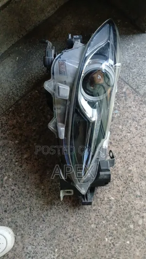 Mazda Axela Head Lamp Xenon