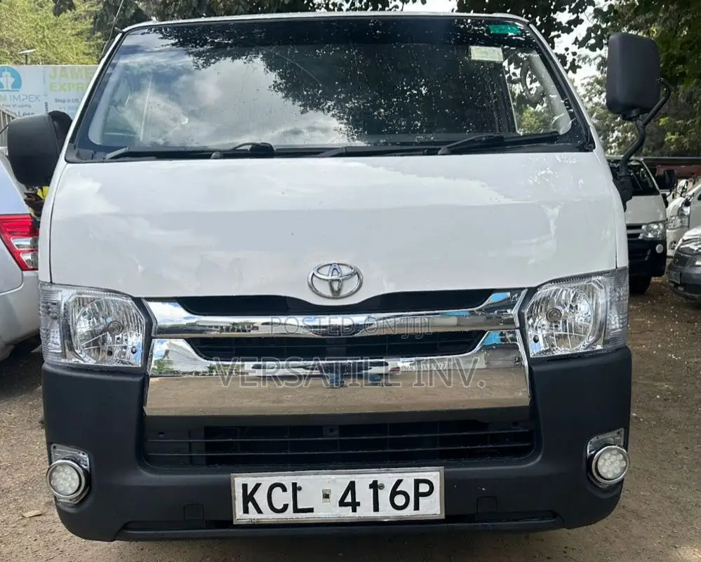 Toyota HiAce 2012 White