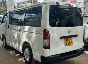 Toyota HiAce 2012 White