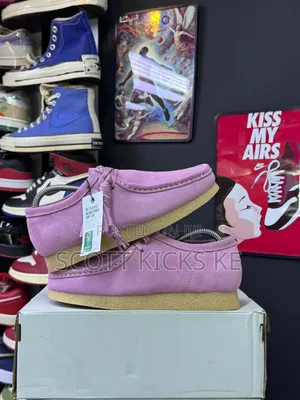 Clarks Originals Wallabee Pink Suede.