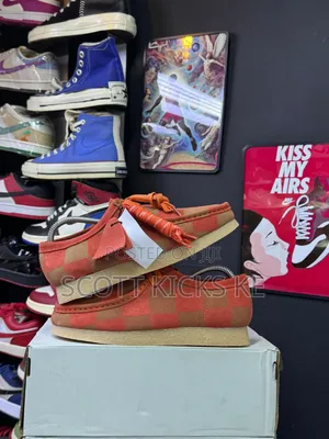 Clarks Originals Wallabee Orange Check Suede.