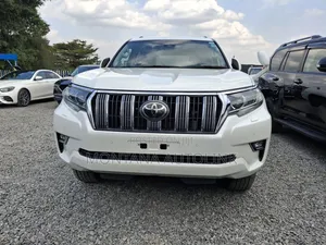 Toyota Land Cruiser Prado 2.8 2019 Pearl