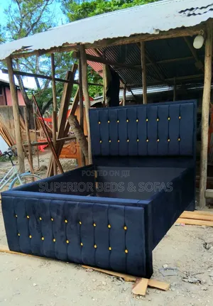 5x6 Navy Blue Chester Bed: Payment on Delivery